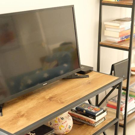 Spacious City Centre Apartment Бат Екстер'єр фото