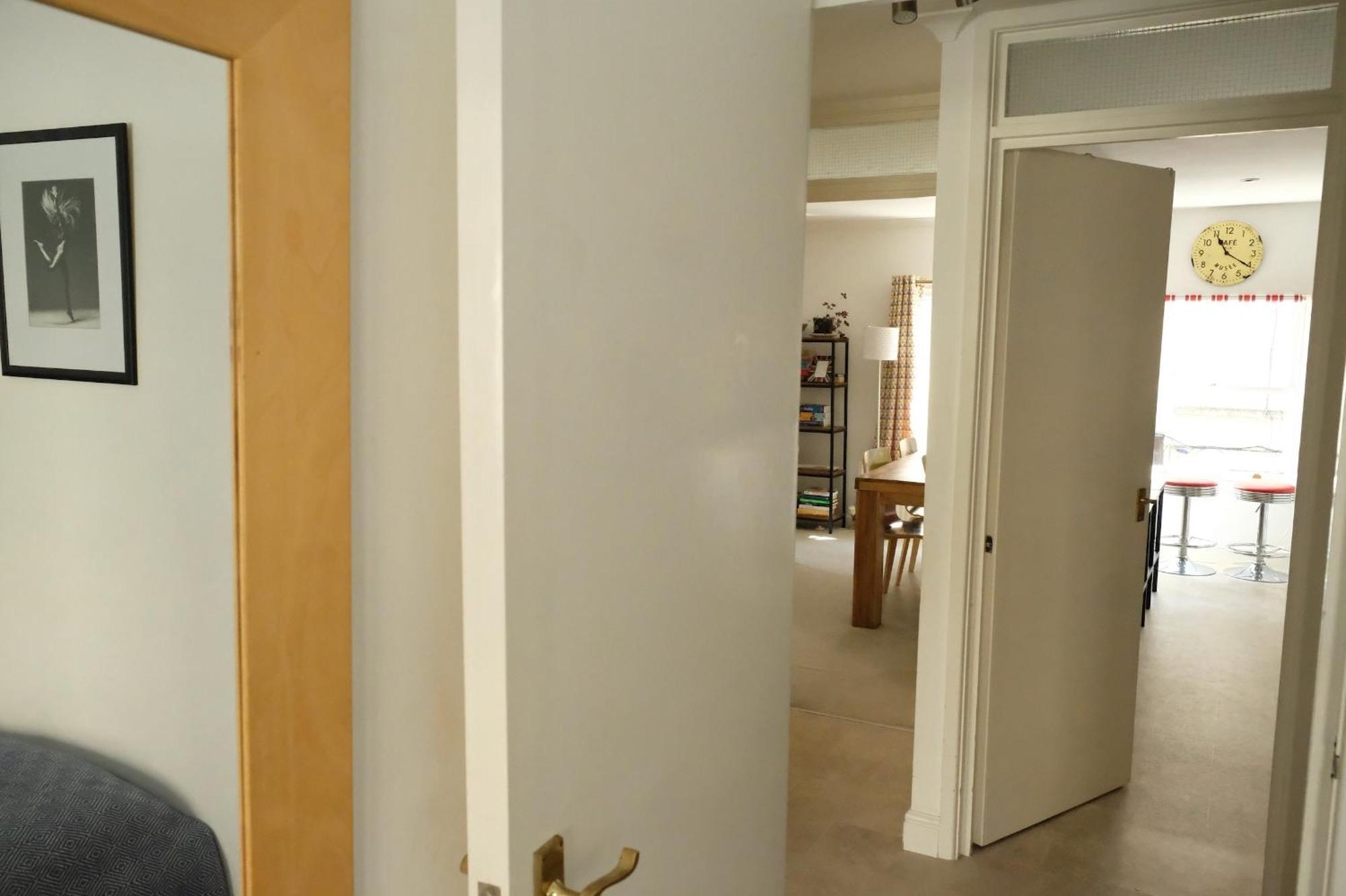 Spacious City Centre Apartment Бат Екстер'єр фото