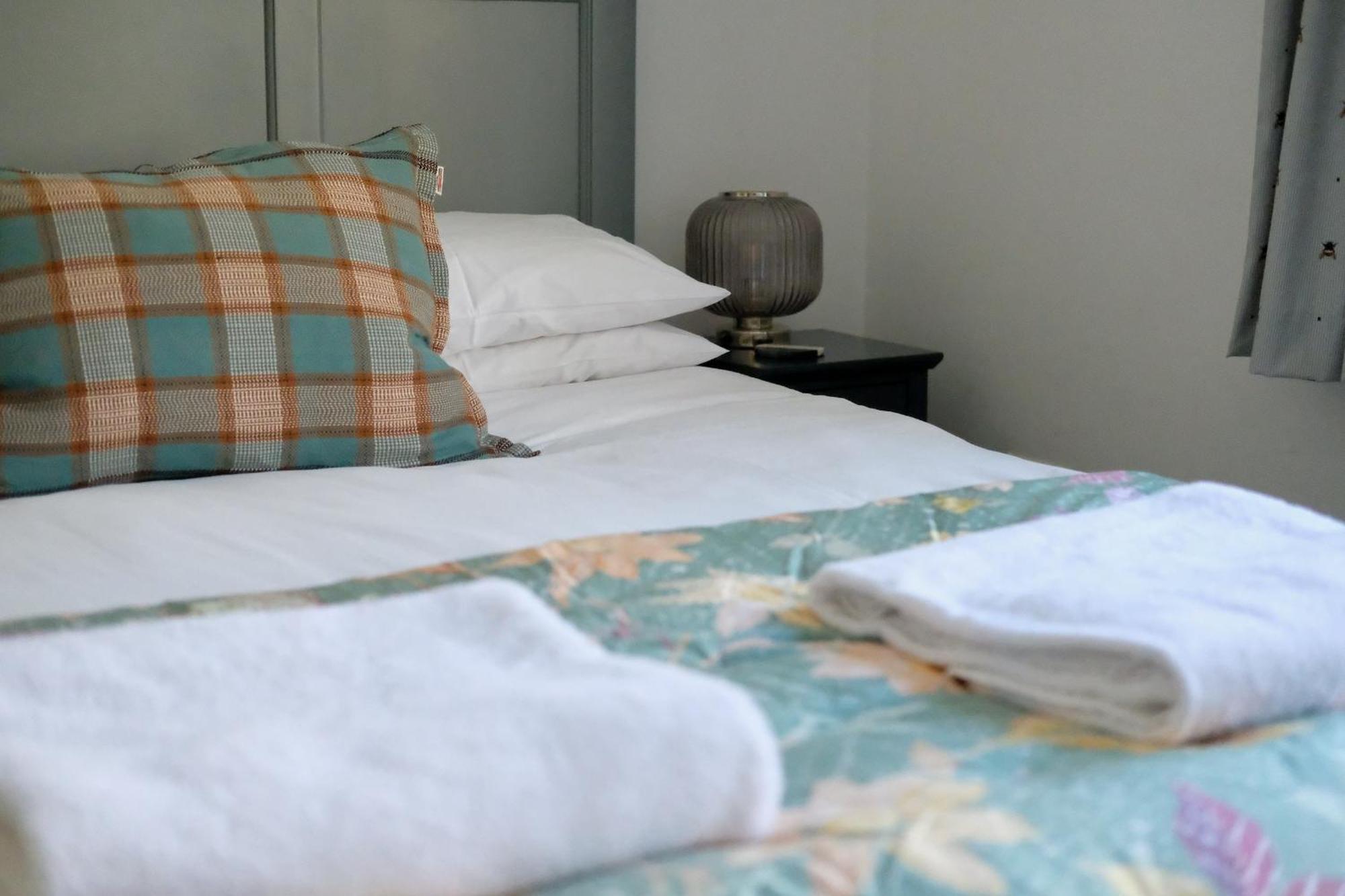 Spacious City Centre Apartment Бат Екстер'єр фото