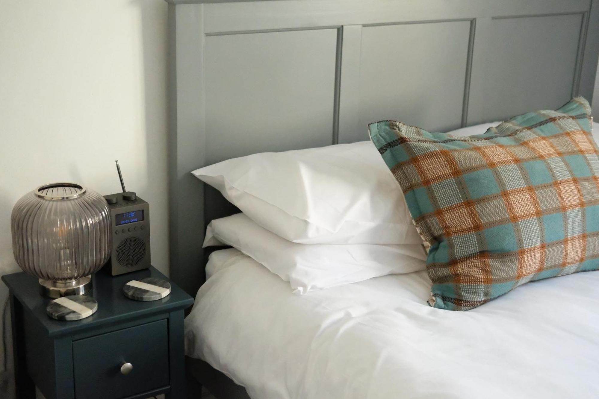 Spacious City Centre Apartment Бат Екстер'єр фото